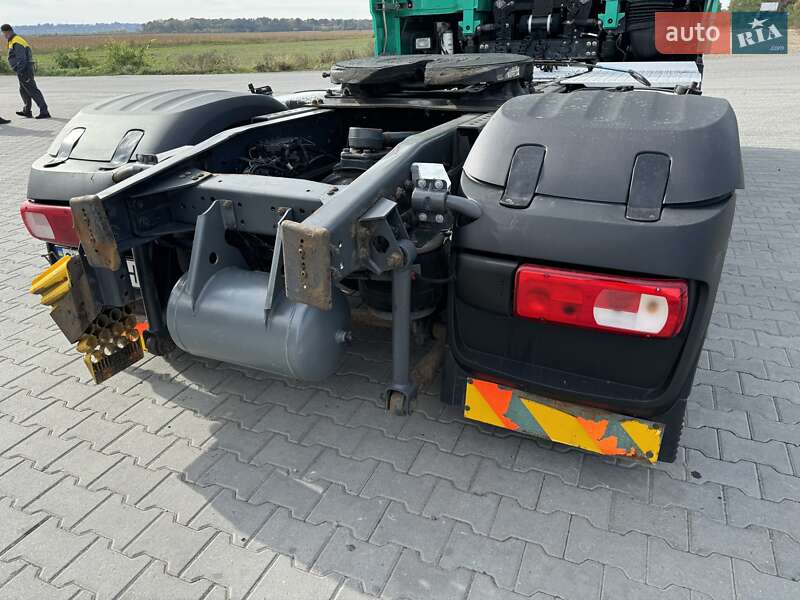 Тягач DAF XF 105 2012 в Чернівцях