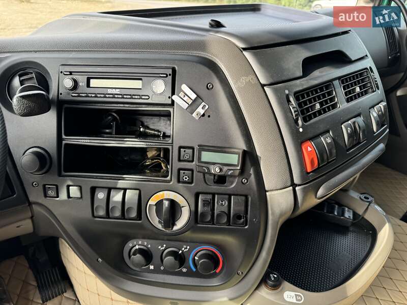 Тягач DAF XF 105 2012 в Чернівцях