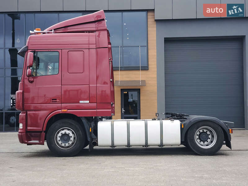 Тягач DAF XF 105 2012 в Ровно