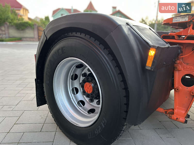 Тягач DAF XF 105 2007 в Ровно
