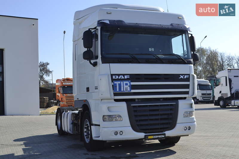 Тягач DAF XF 105 2012 в Хусте