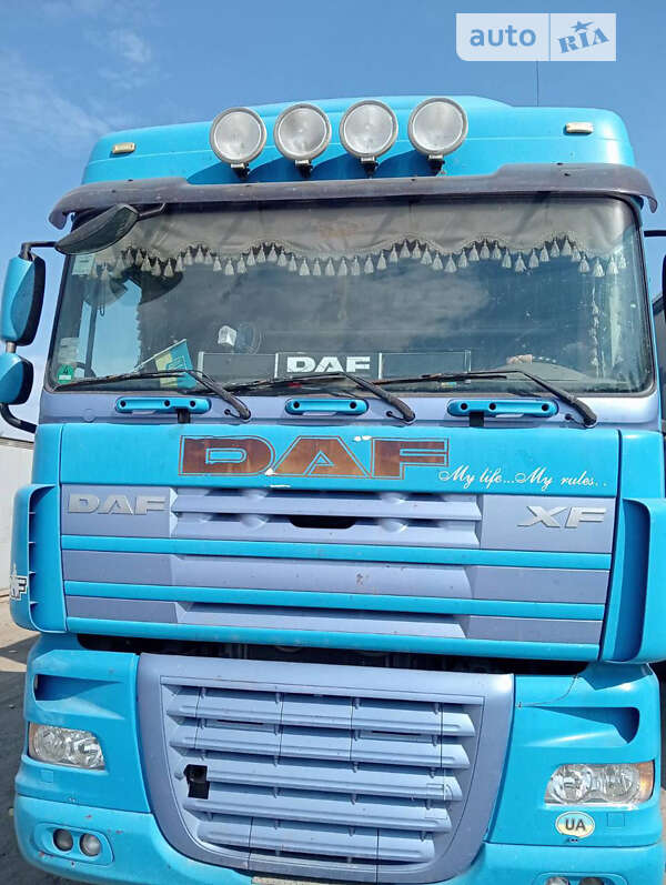 Тягач DAF XF 105 2007 в Киеве