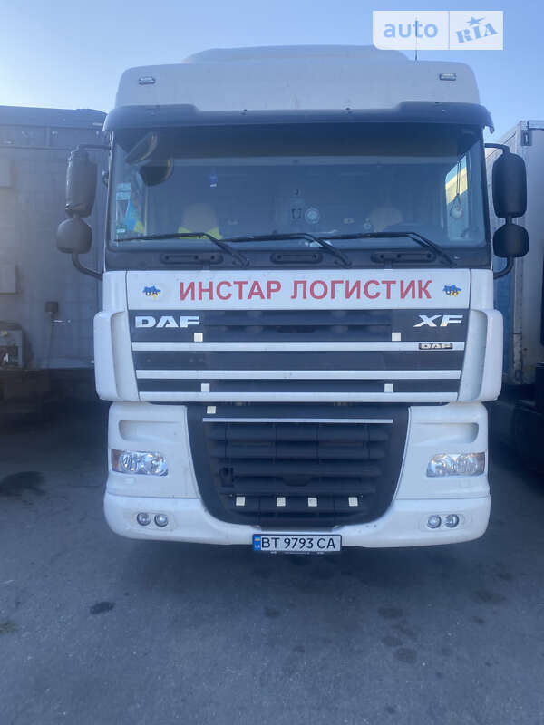 Тягач DAF XF 105 2012 в Киеве