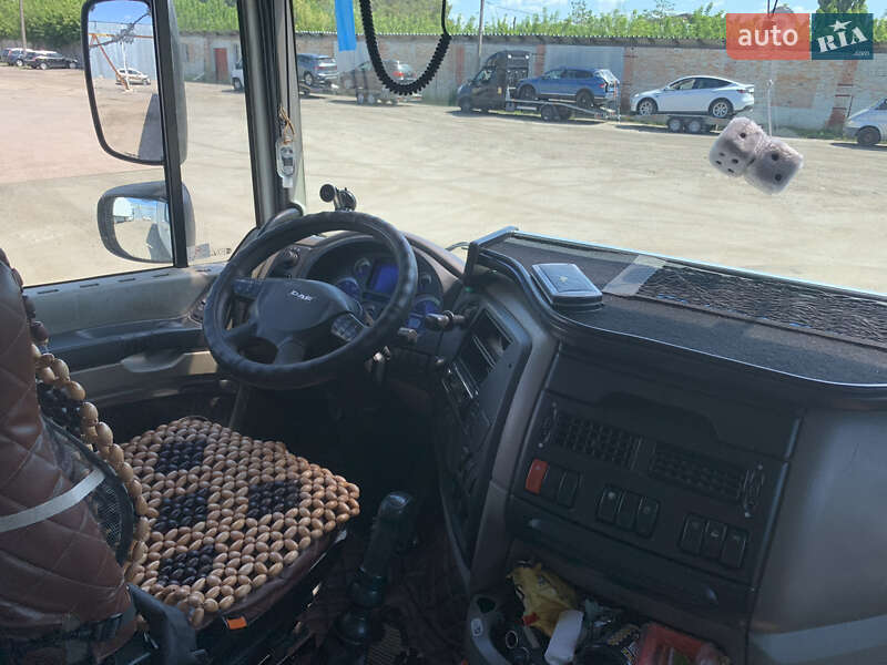 Тягач DAF XF 105 2008 в Ровно