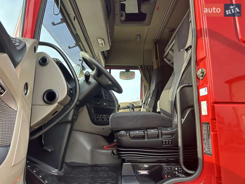 Тягач DAF XF 105 2013 в Тячеве
