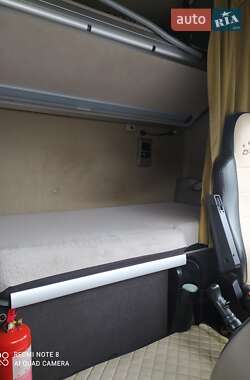 Тягач DAF XF 105 2011 в 