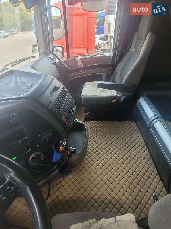 Тягач DAF XF 105 2006 в Вінниці