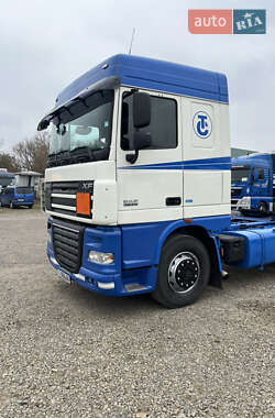 Тягач DAF XF 105 2013 в Чернівцях