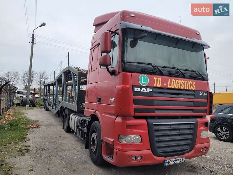 Тягач DAF XF 105 2011 в Конопниці
