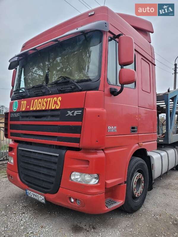 Тягач DAF XF 105 2011 в Конопниці