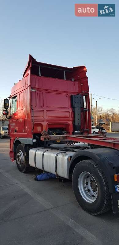 Тягач DAF XF 105 2011 в Одессе