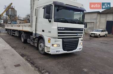 Тягач DAF XF 105 2011 в Золочеве