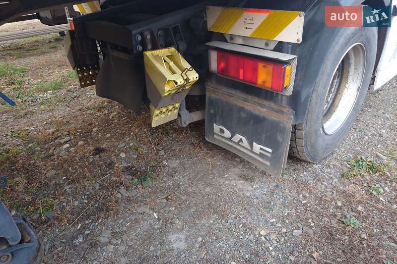 Тягач DAF XF 105 2010 в Черновцах