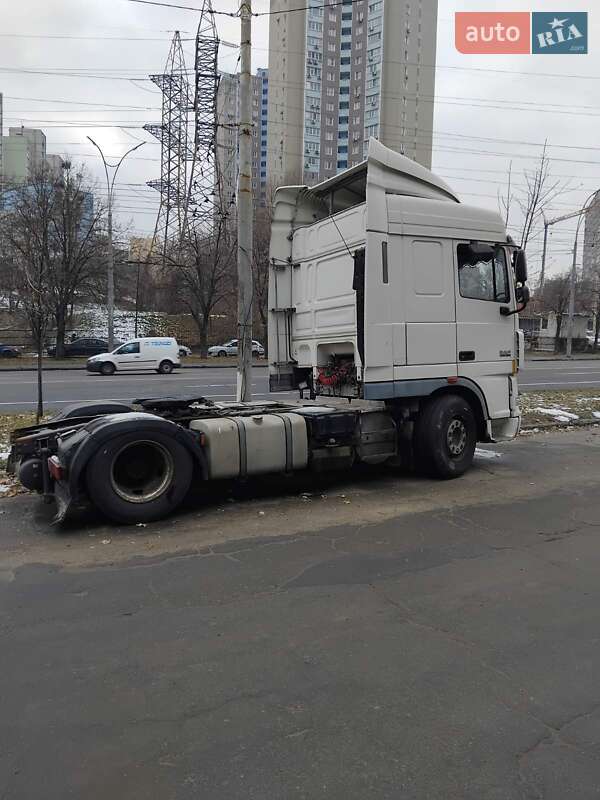 Тягач DAF XF 105 2010 в Киеве