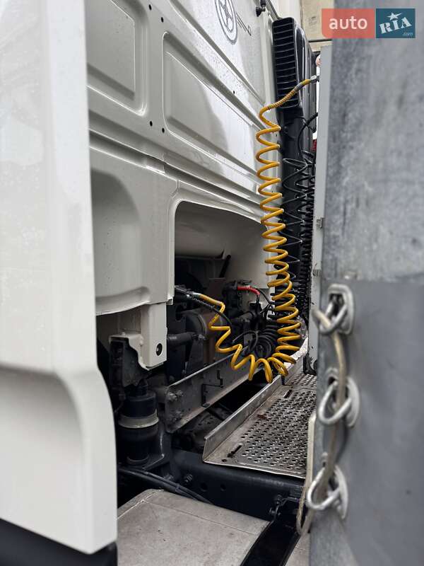 Тягач DAF XF 105 2007 в Могилев-Подольске
