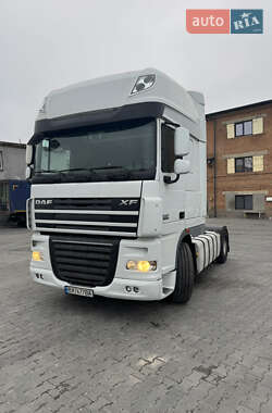 Тягач DAF XF 105 2011 в Каменец-Подольском