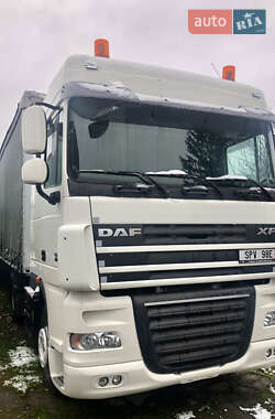 Тягач DAF XF 105 2012 в Чернівцях