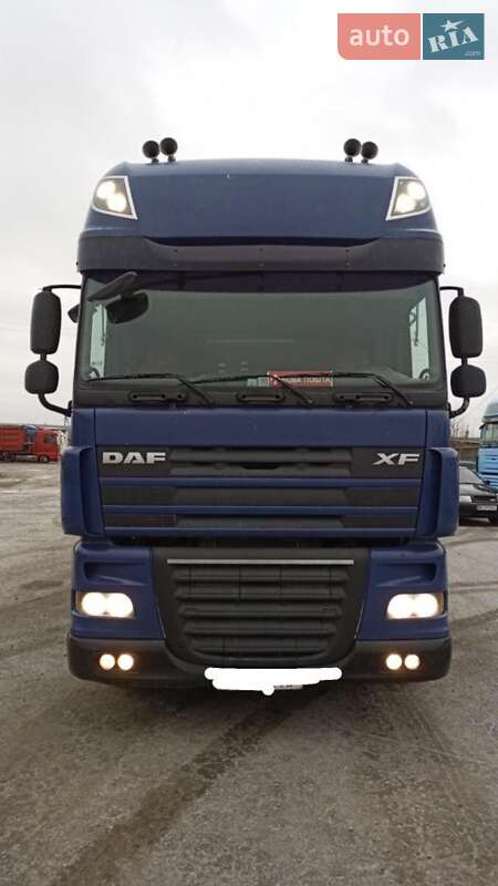 Тягач DAF XF 105 2010 в Кореці