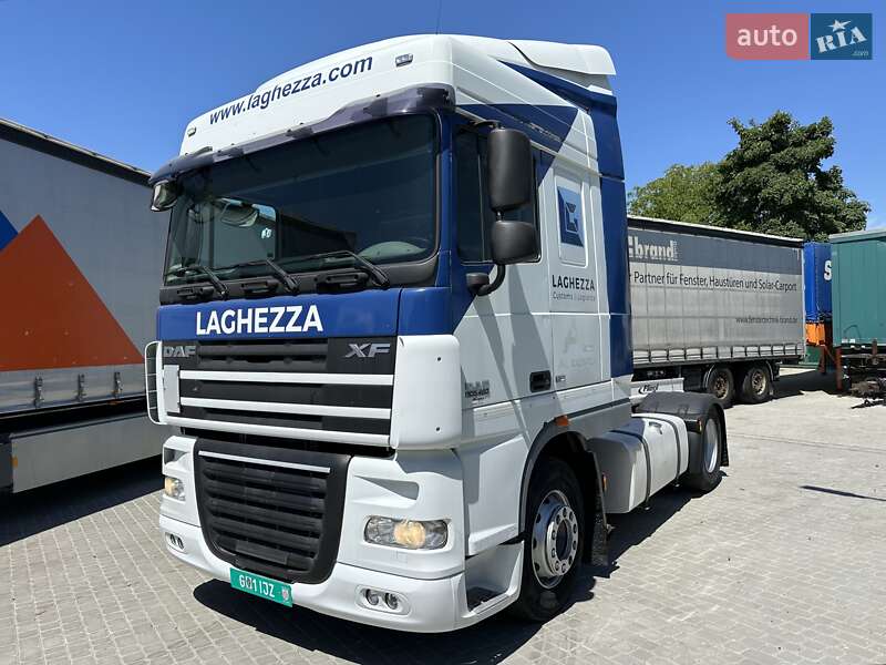 Тягач DAF XF 105 2012 в 