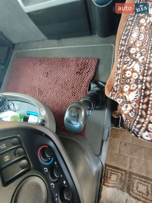 Тягач DAF XF 105 2011 в Львове