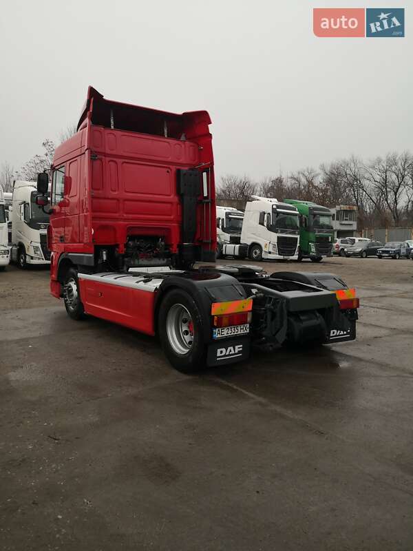 Тягач DAF XF 105 2007 в Кам'янському