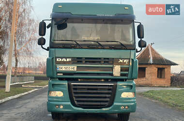 Тягач DAF XF 105 2009 в Дубні