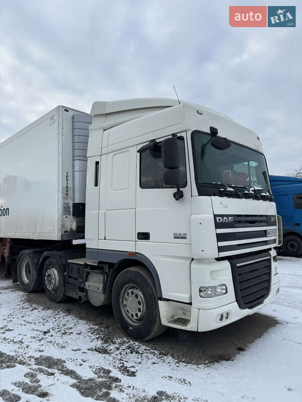 Тягач DAF XF 105 2008 в Костополе