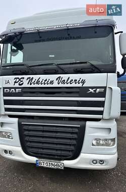 Тягач DAF XF 105 2011 в 