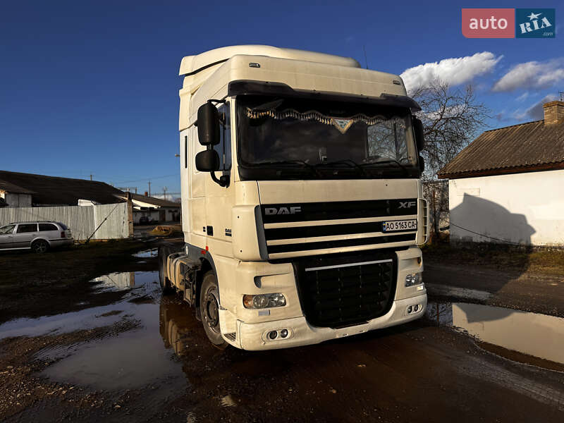 Тягач DAF XF 105 2011 в Ужгороді