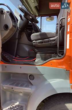 Тягач DAF XF 105 2013 в Хусте