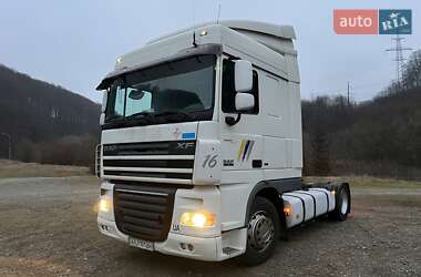 Тягач DAF XF 105 2006 в Сваляве