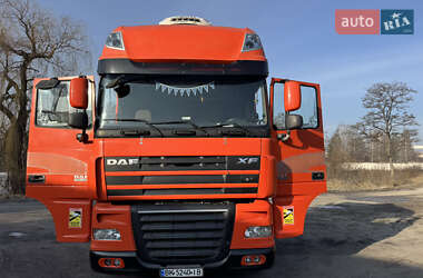 Тягач DAF XF 105 2011 в Костополе