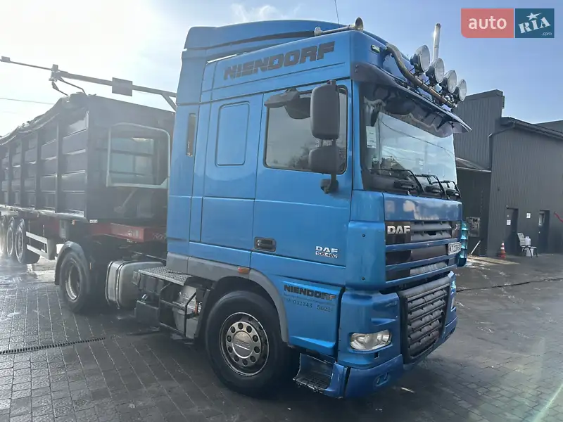 Тягач DAF XF 105 2010 в 