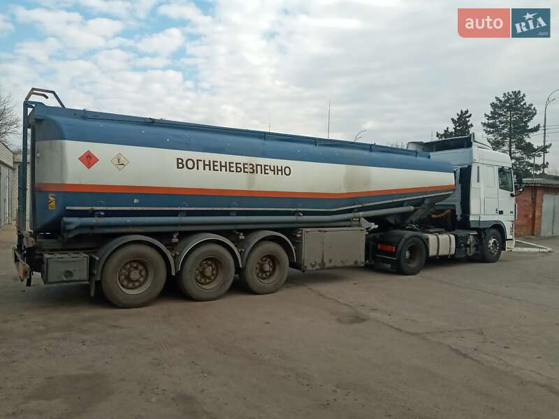 Бензовоз DAF XF 105 2008 в Киеве