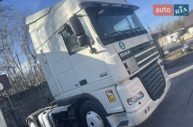 Тягач DAF XF 105 2013 в Кам'янському