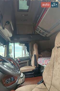 Тягач DAF XF 105 2010 в Дубно
