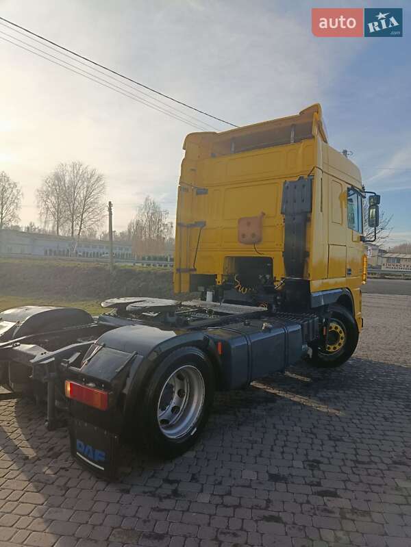 Тягач DAF XF 105 2004 в Любарі
