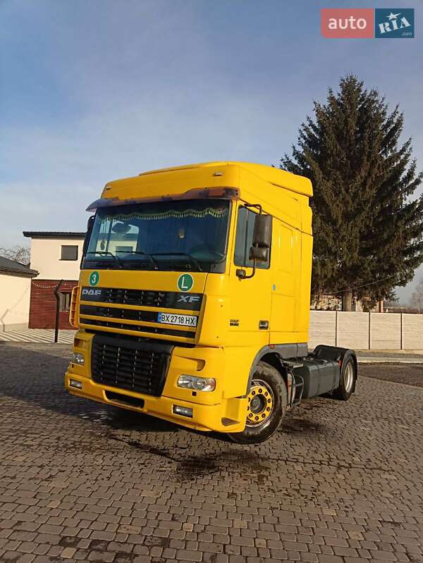 Тягач DAF XF 105 2004 в Любарі