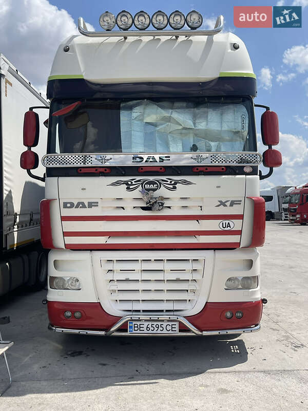 Тягач DAF XF 105 2006 в Одессе
