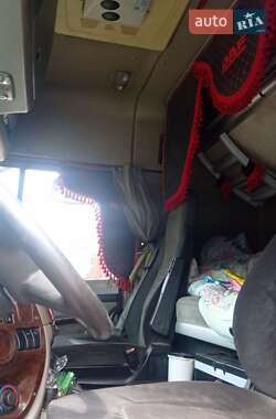 Тягач DAF XF 105 2010 в 