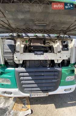 Грузовой фургон DAF XF 105 2007 в 