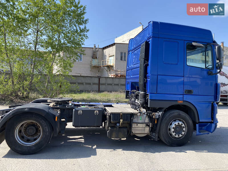 Тягач DAF XF 105 2010 в Днепре