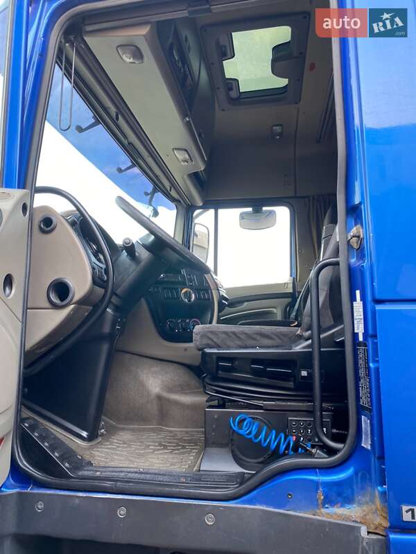 Тягач DAF XF 105 2010 в Днепре