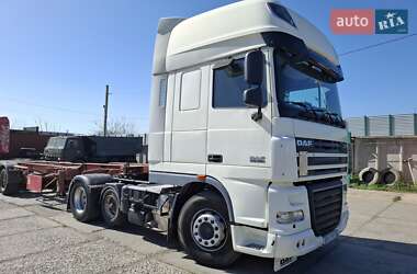 Тягач DAF XF 105 2013 в 
