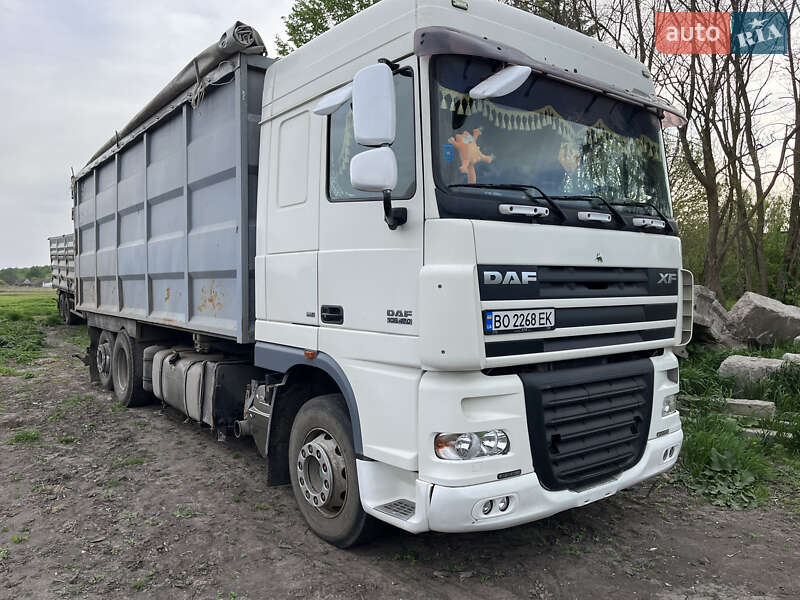 Самосвал DAF XF 105 2011 в 