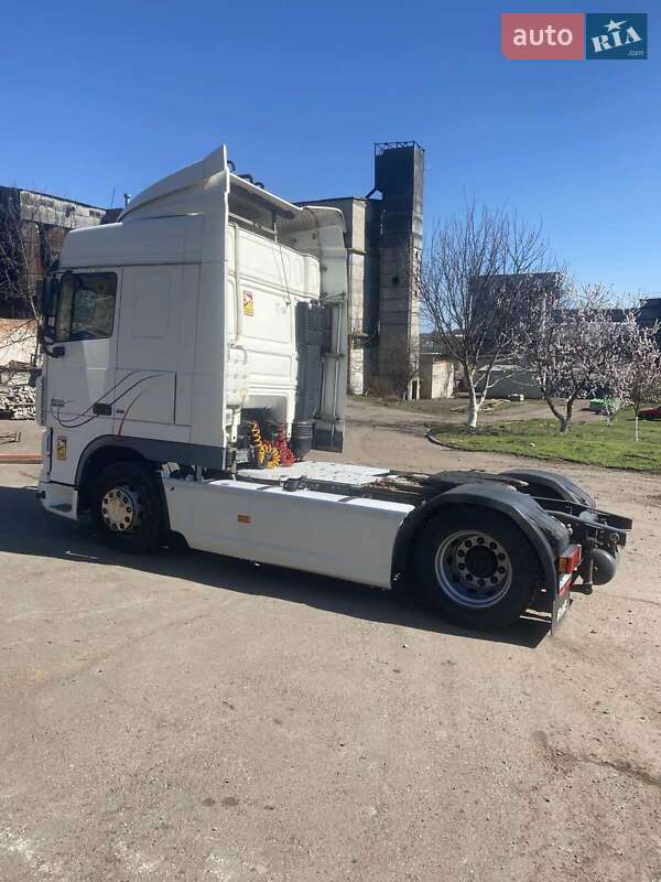 Тягач DAF XF 105 2007 в Ровно