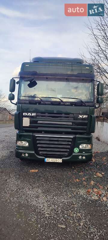Тягач DAF XF 105 2010 в 