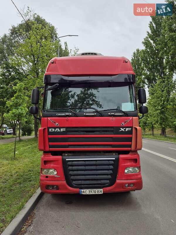 Тягач DAF XF 105 2007 в Буче