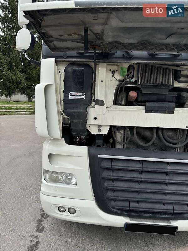 Тягач DAF XF 105 2011 в Звягеле