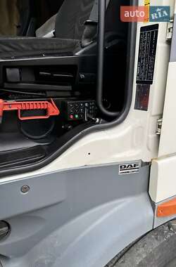 Тягач DAF XF 105 2011 в 